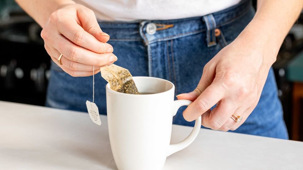 k Photo Lifestyle 2020 12 The Last Thing You Should Do with a Used Tea Bag Kitchn 2021 Last Thing Tea Bag 1