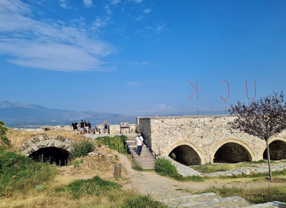 Kalaja e Prizrenit vizitoret e huaj