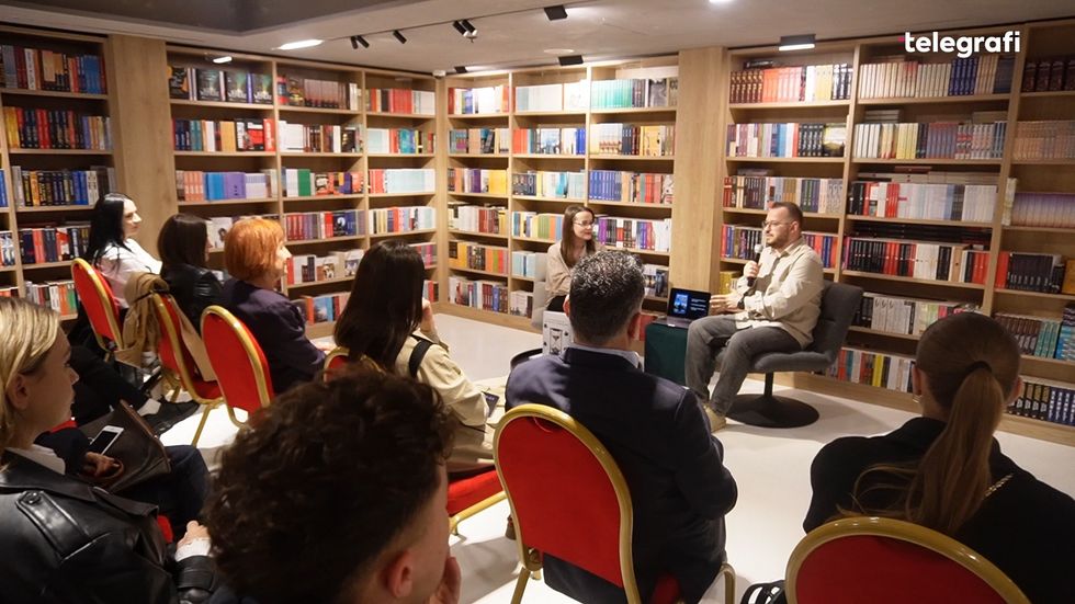 Kamera.00 00 39 48.Still006