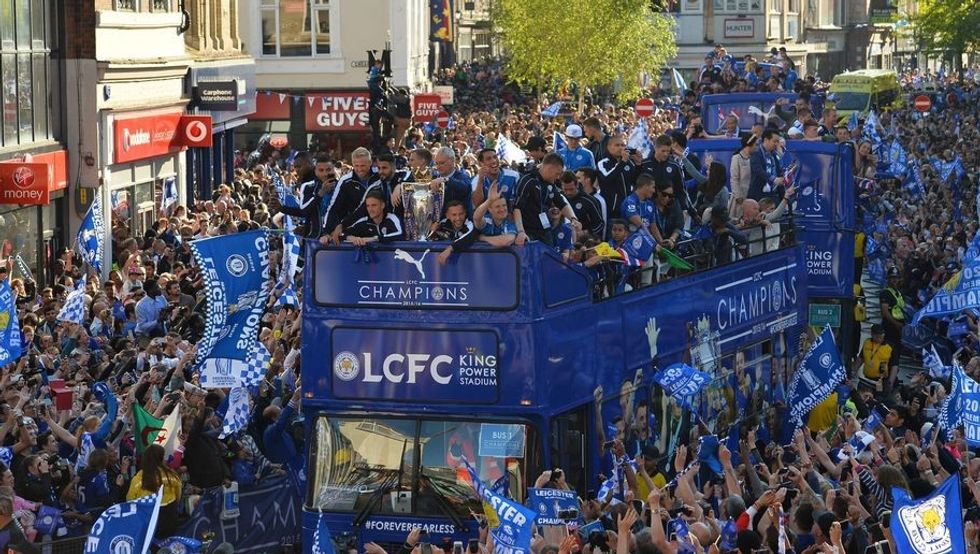 Kampion në Ligën Premier.