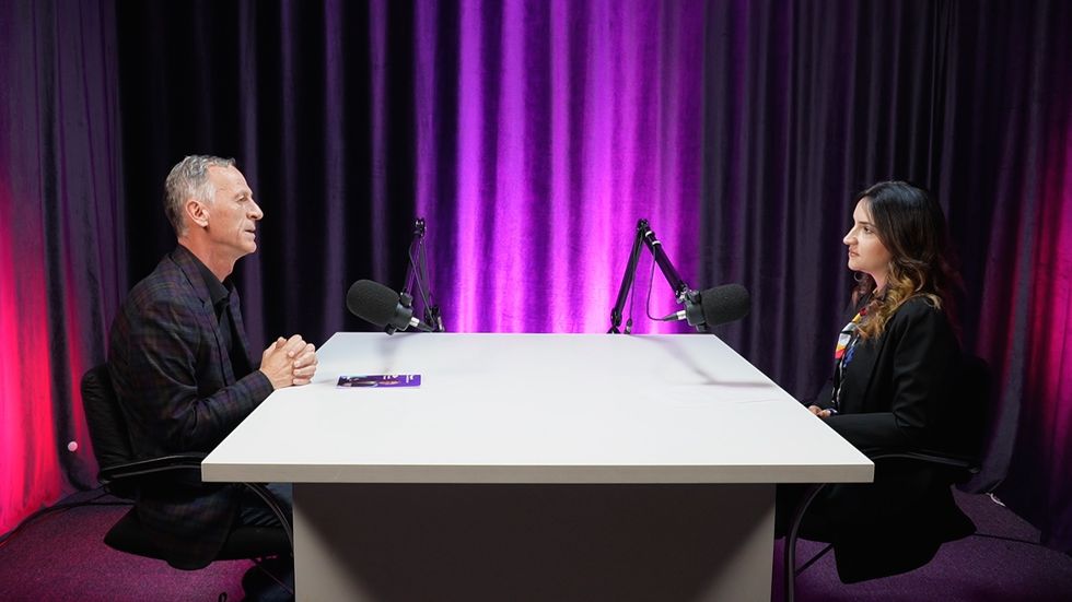 Kandidati p\u00ebr kryetar n\u00eb Komun\u00ebn e Fush\u00eb Kosov\u00ebs, Besnik Osmani - LDK gjat\u00eb intervist\u00ebs n\u00eb Telegrafi.com me Elfije Boletini