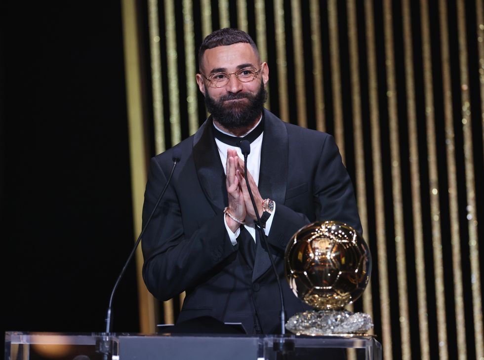 Karim Benzema fitoi çmimin Topi i Artë 2022 në Paris