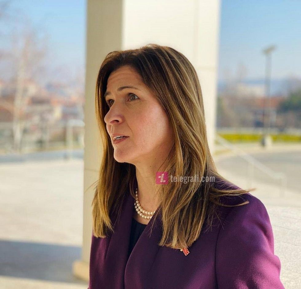 kate marie byrnes llogo