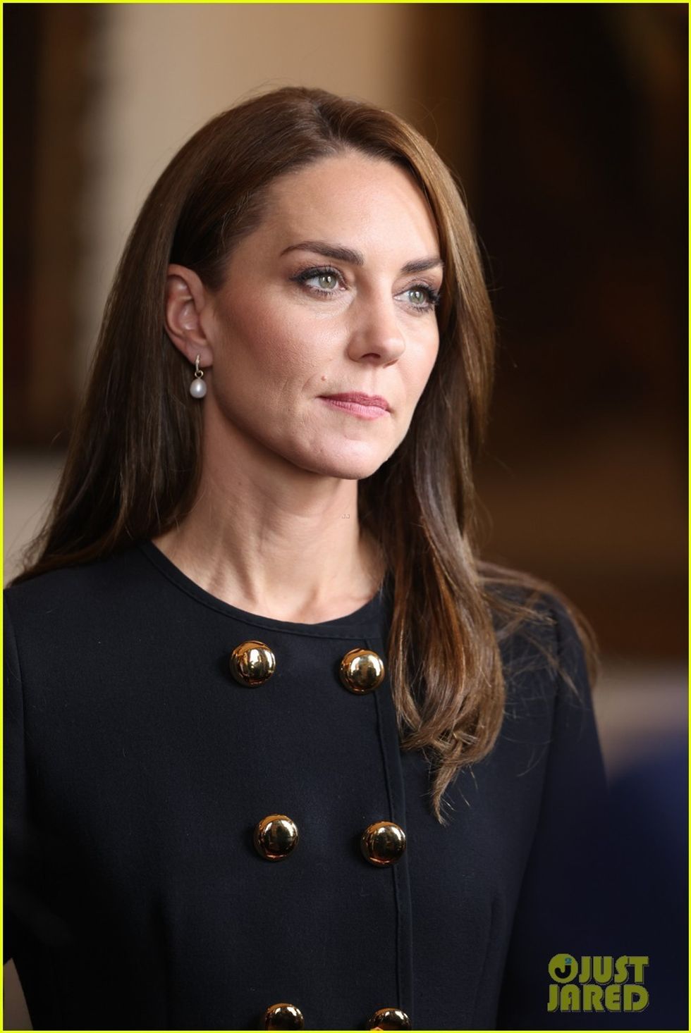 kate middleton prince william meet staffers 25