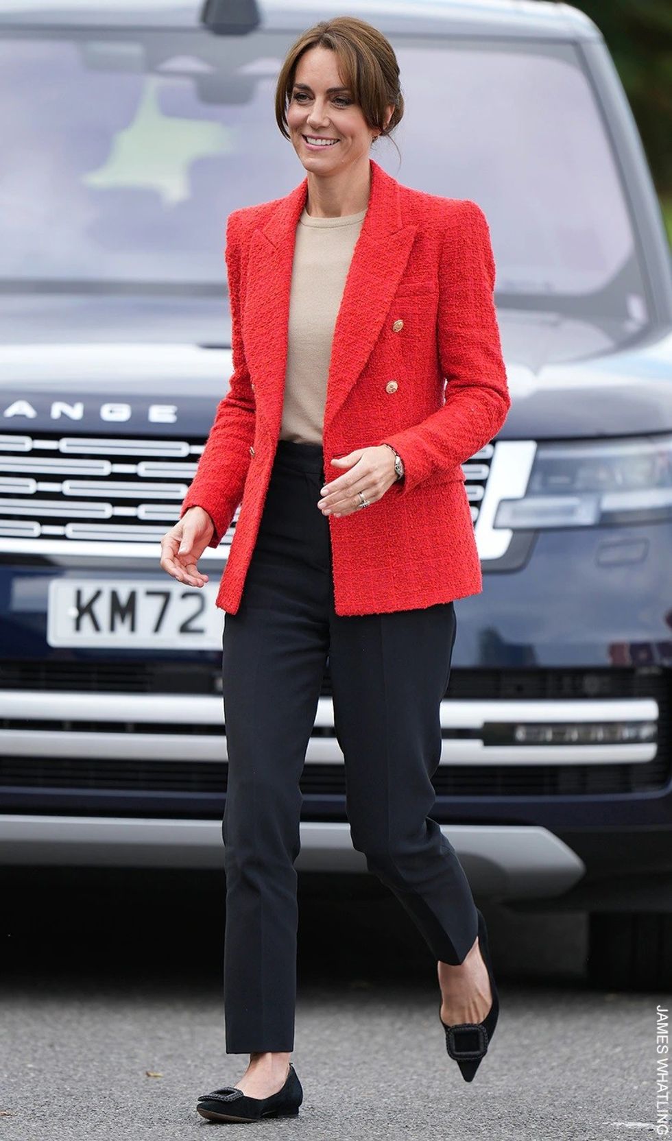kate middleton red blazer family portage session