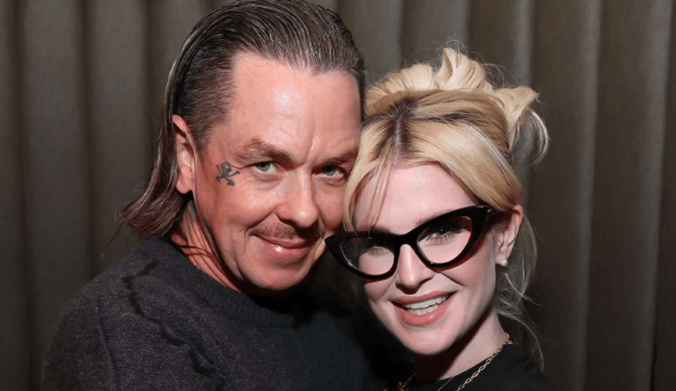 Kelly Osbourne i jep fund fejesës me Sid Wilson