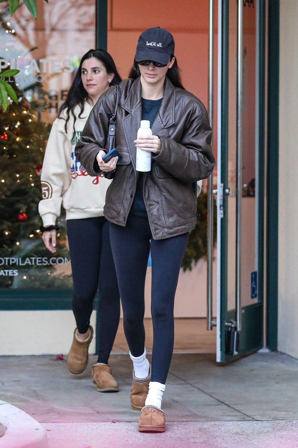 kendall jenner out in beverly hills 12 01 2022 5