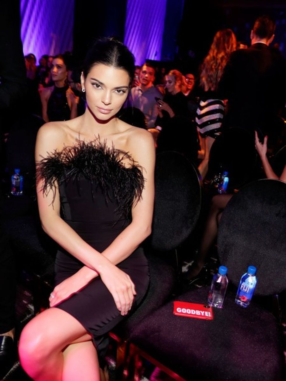 KendallJenner2018REVOLVEAWARDSFIJIWaterq2Ho4tevcErl