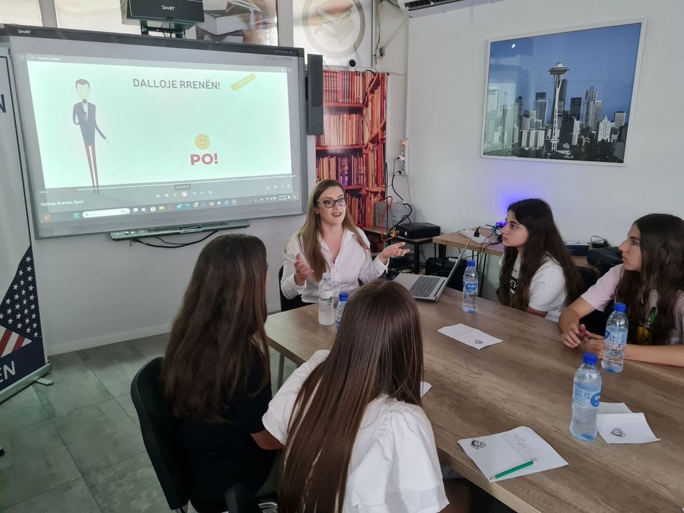 Kendi Amerikan Prizren Kukes Esiona Konomi