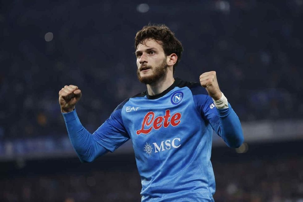 Khvicha Kvaratskhelia 4