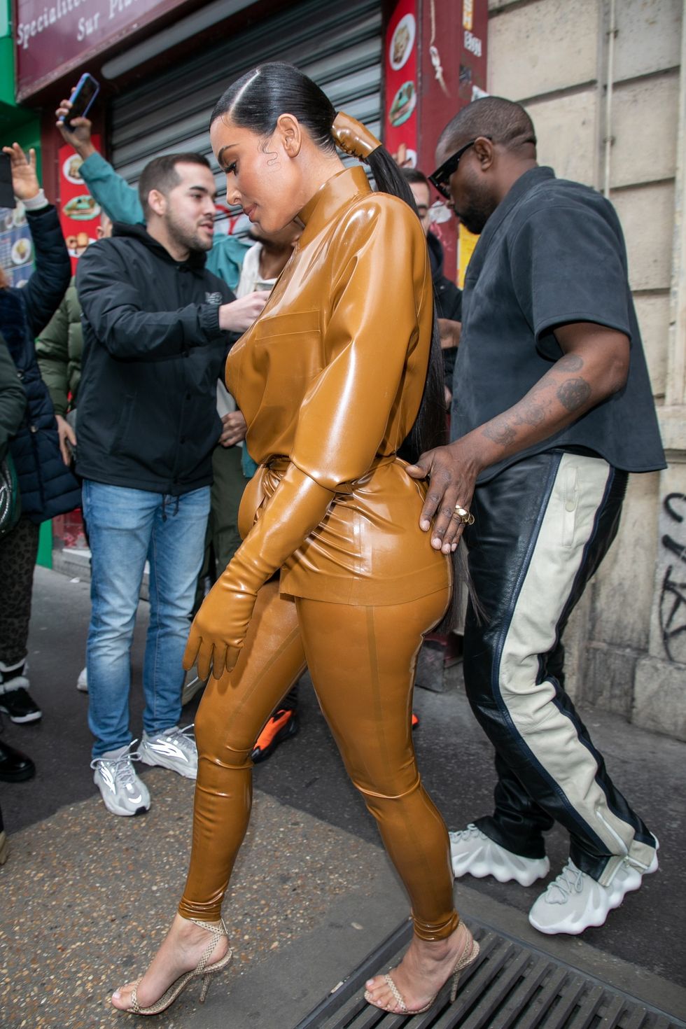 kim kardashian paris fashion week