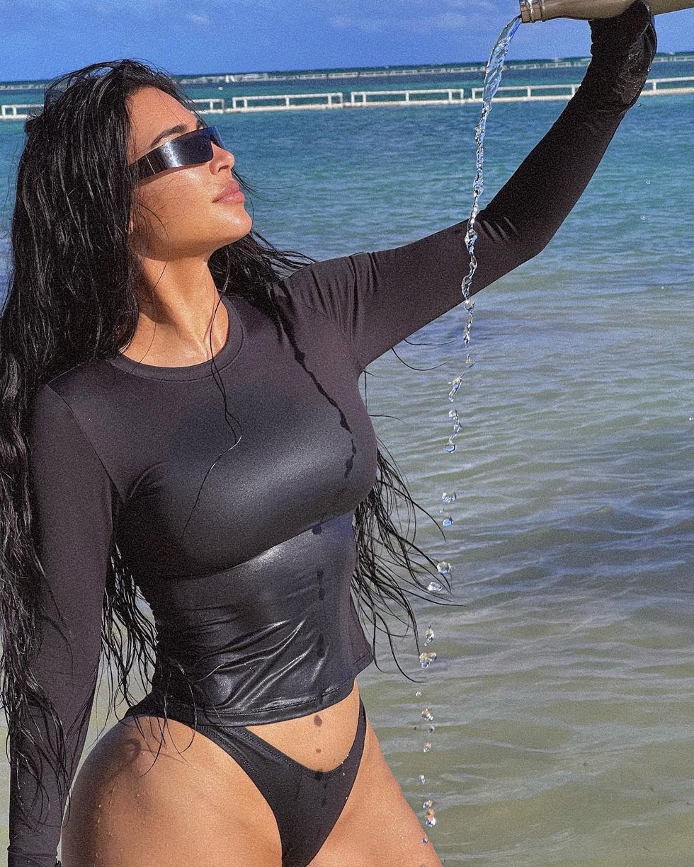 kimkardashian 272465635 348737063521560 8371872346030800373 n