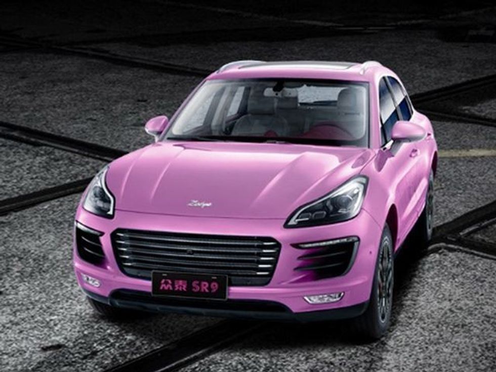 Kinezët e imitojnë modelin nga Porsche ne kete forme te çuditshme foto 2