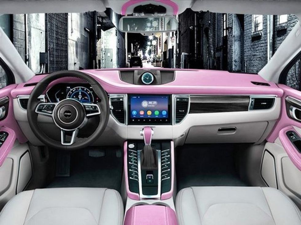 Kinezët e imitojnë modelin nga Porsche ne kete forme te çuditshme foto 4