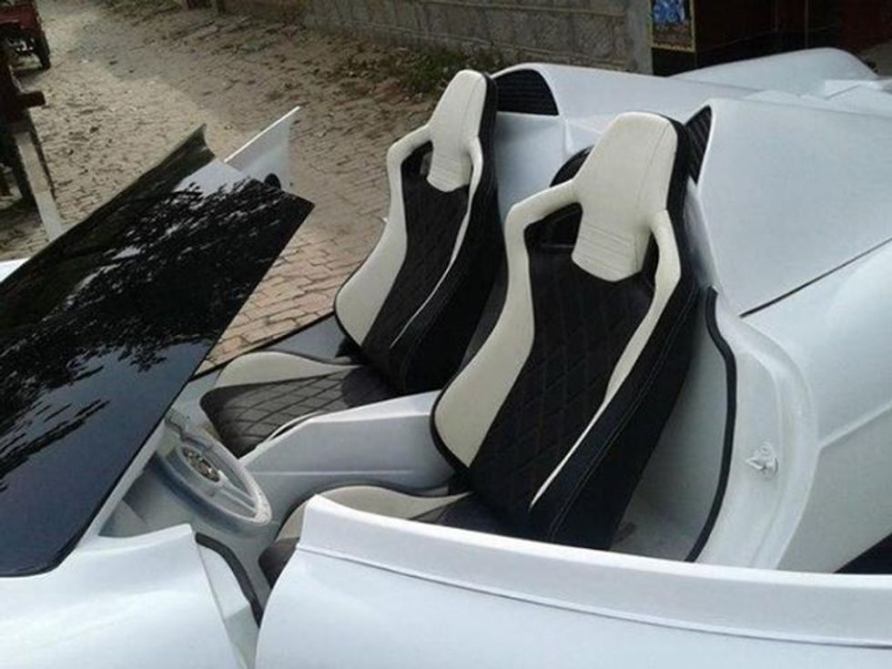 Kinezët prodhojnë imitimin e Pagani Huayra që ka vetëm katër kuajfuqi foto 7