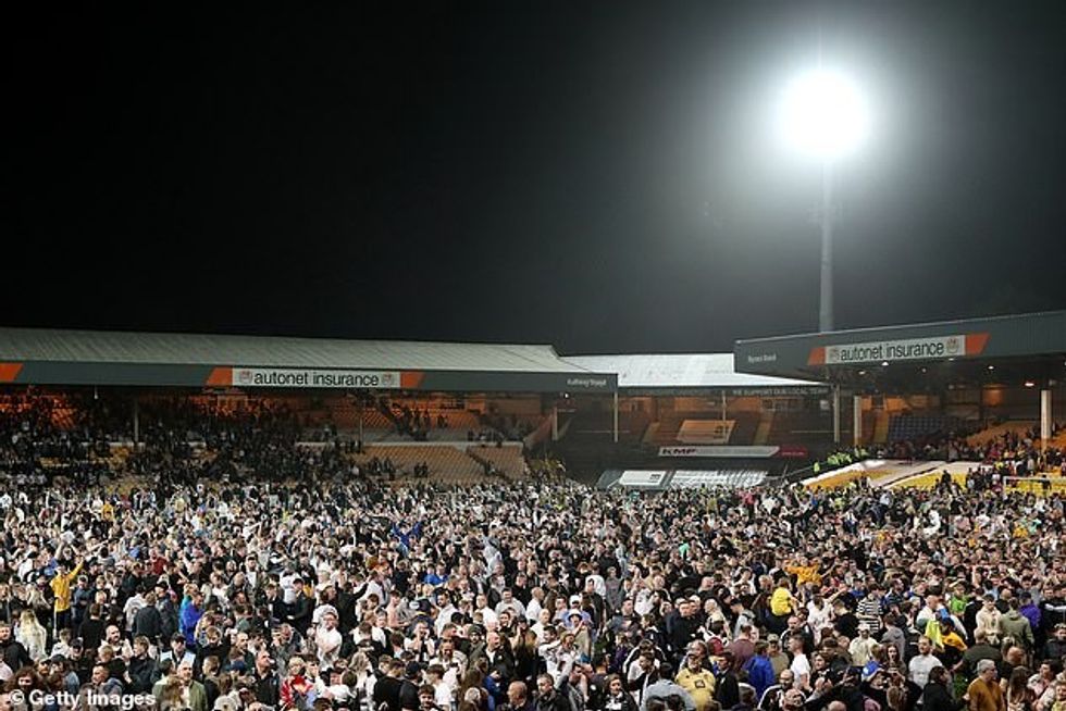 Kishte gjithashtu skena shqetësuese gjatë një pushtimi në terren në Port Vale në fillim të këtij muaji