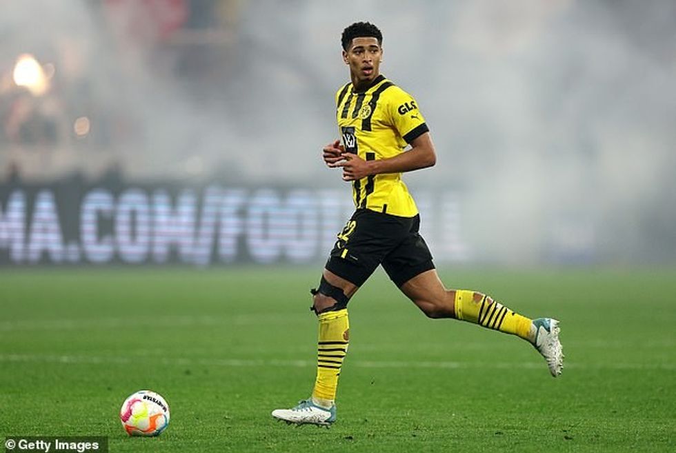 Kjo është me vend në mesfushë, me yllin e Borussia Dortmundit, Jude Bellingham, një objektiv kryesor