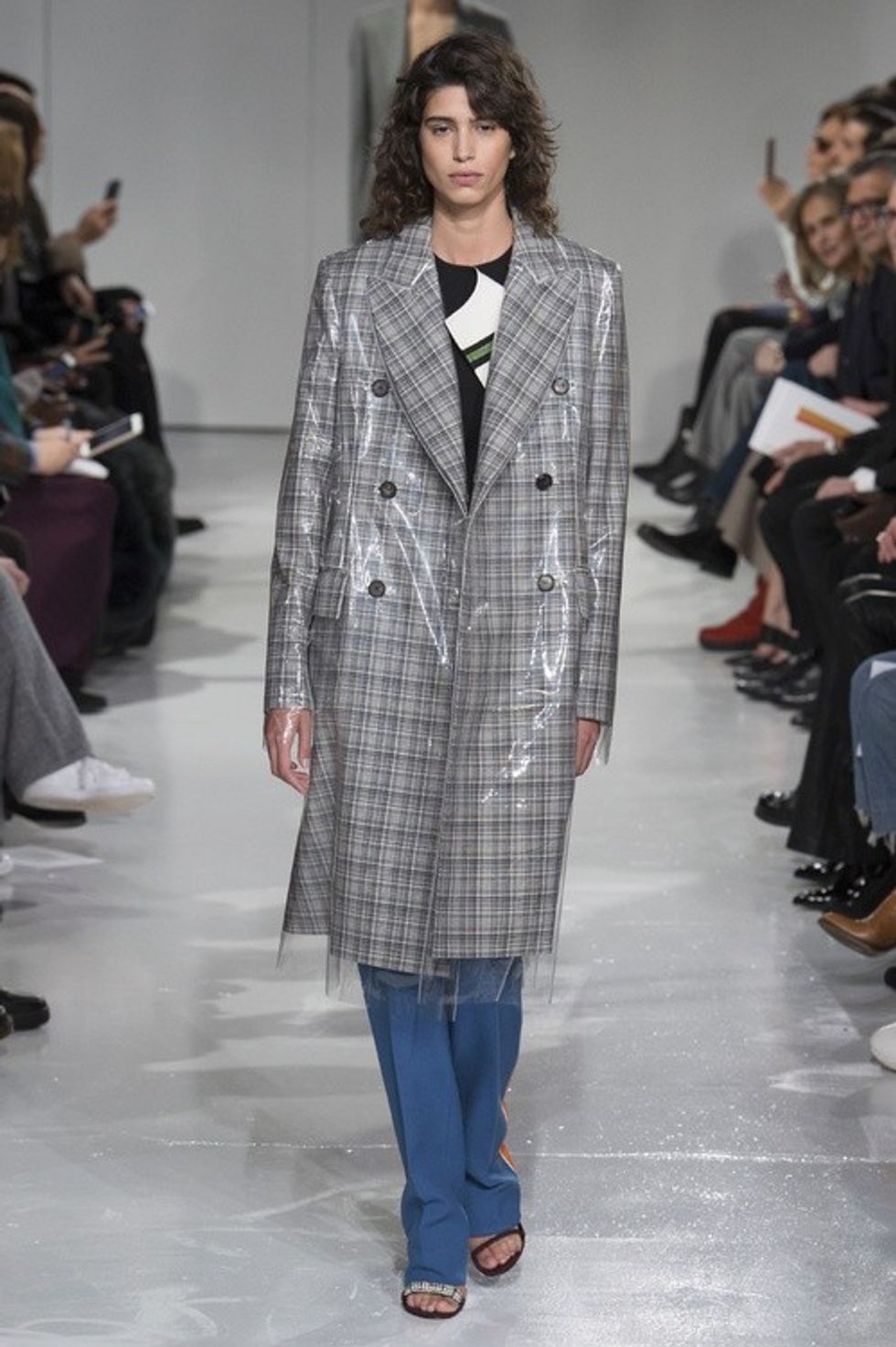 kle0135 jpg 3415 north 499x white