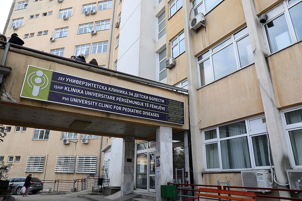Helmohet me barna një 5-vjeçar nga Gostivari, dërg
