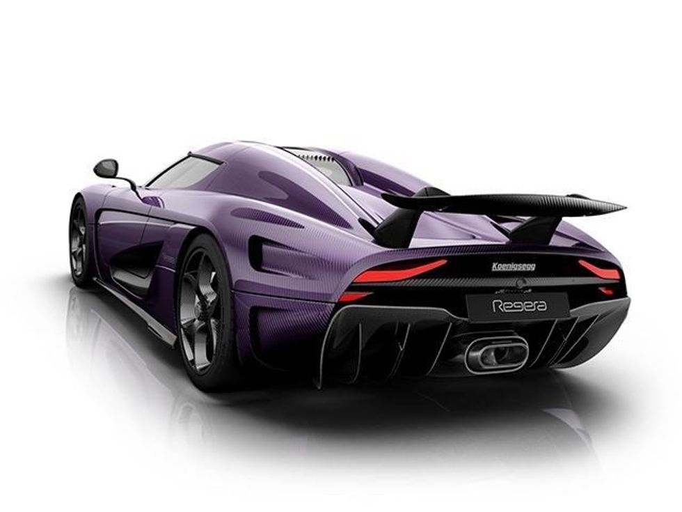 Koenigsegg nderon këngëtarin Prince më këtë makinë rozë foto 2