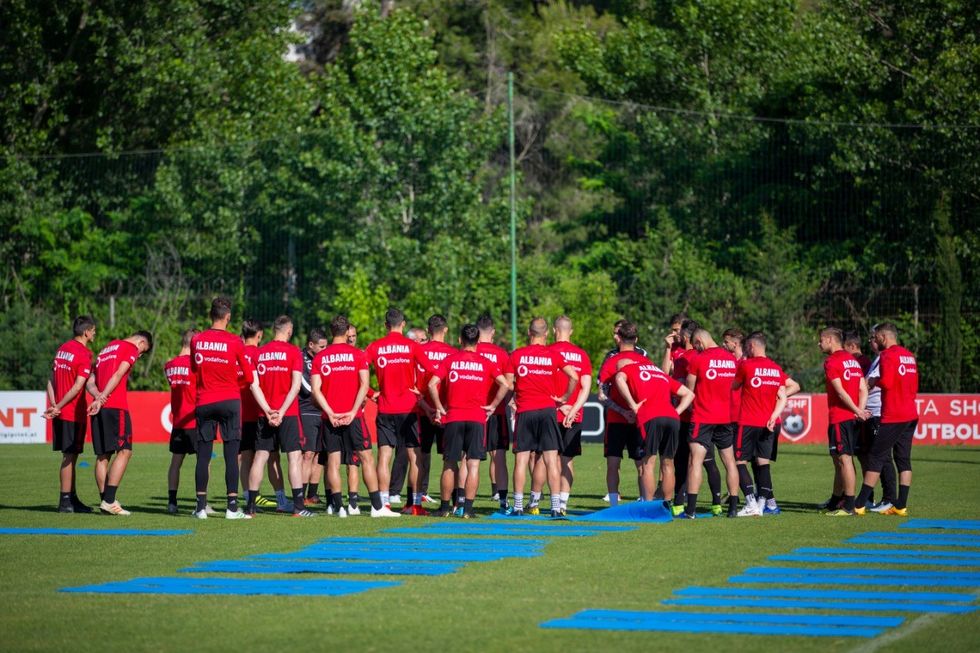 kombetarja stervitje ne tropikal