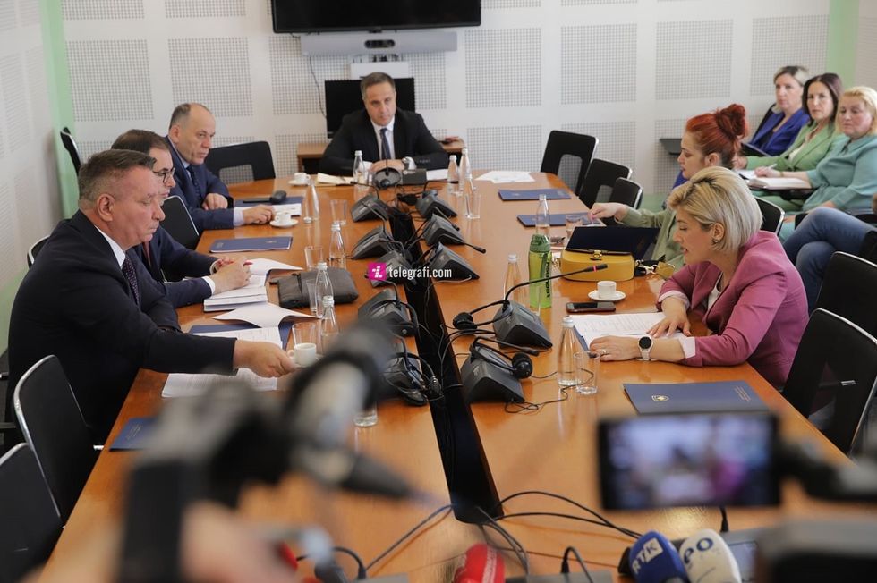 komisioni energjetika1 tlg