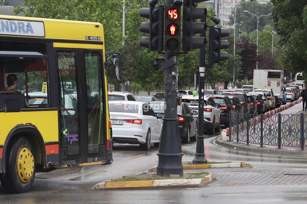 komunikacioni i mbingarkuar foto Ridvan Slivova 3