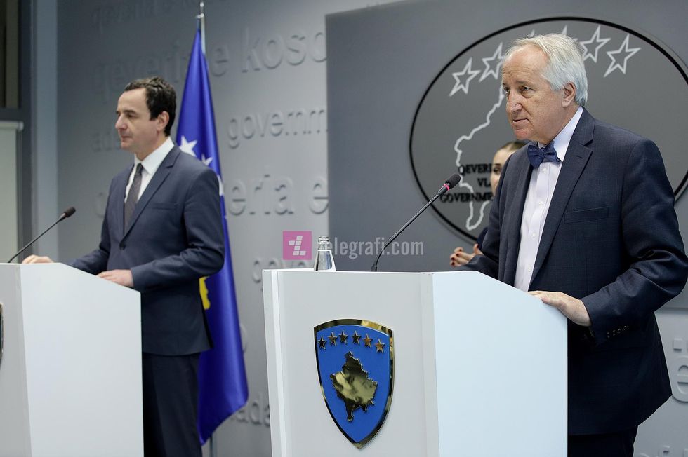 Konference Albin Kurti me ministrin e shendetesise Rifat Latifit foto Ridvan Slivova 3