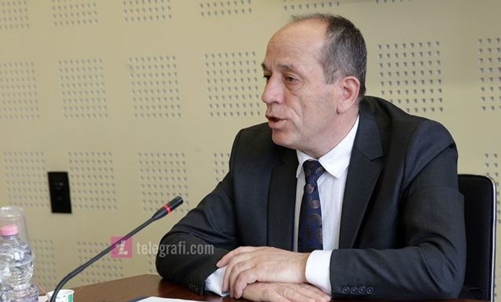 Konstituimi i Komisionit per Ekonomi Industri Ndermarresi dhe Tregti Ferat Shala foto Ridvan Slivova 6 e1621333919930