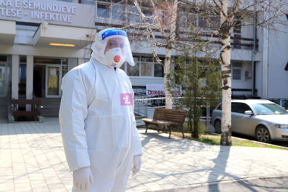 Koronavirusi Covid19 klinika infektive foto Ridvan Slivova 23