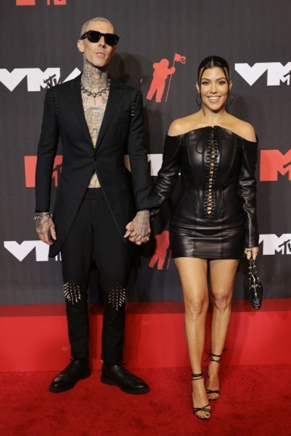 kourtney kardashian travis barker