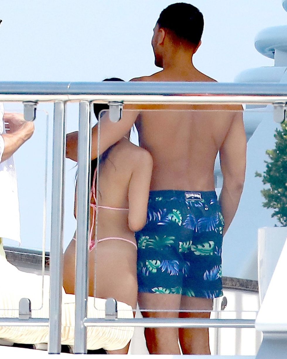 kourtney younes embrace behind 13e7ab34 3d1b 4d55 bdbc 52ea3288c2a9