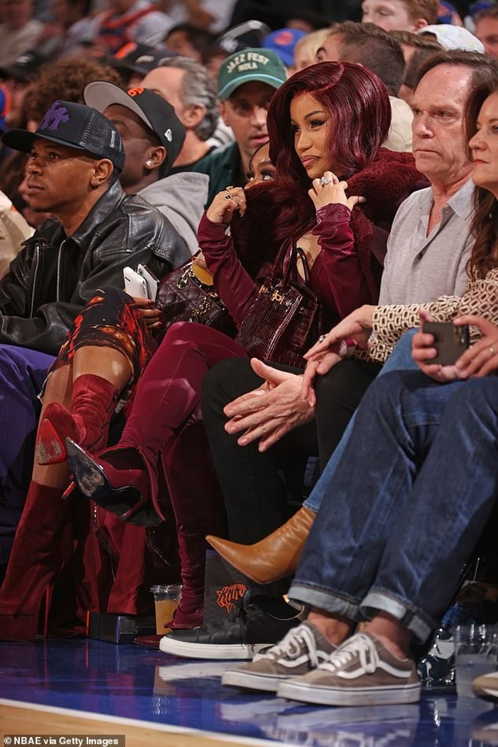 Krijuesja e hiteve Bodak Yellow mbante gjërat e saj të domosdoshme në një çantë të shtrenjtë Birkin