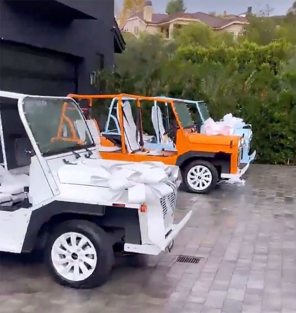 kris jenner christmas present627