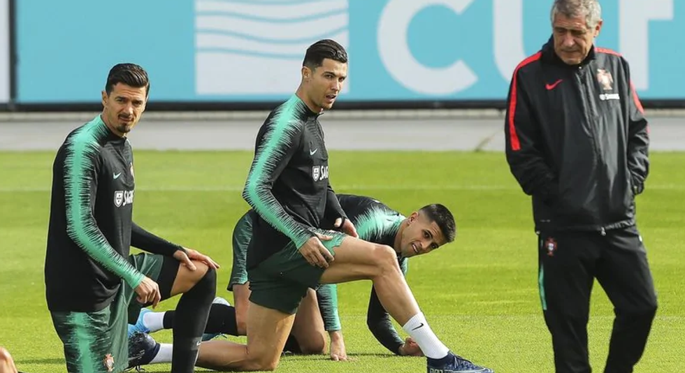 krst 7aa37e04b98fef754f54c86b3457abedb2e7ae12a1de826841a8ab