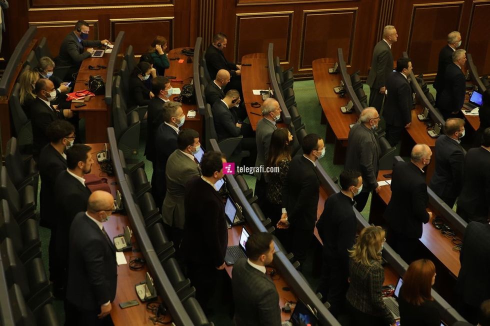 kuvendi dole bob tlg