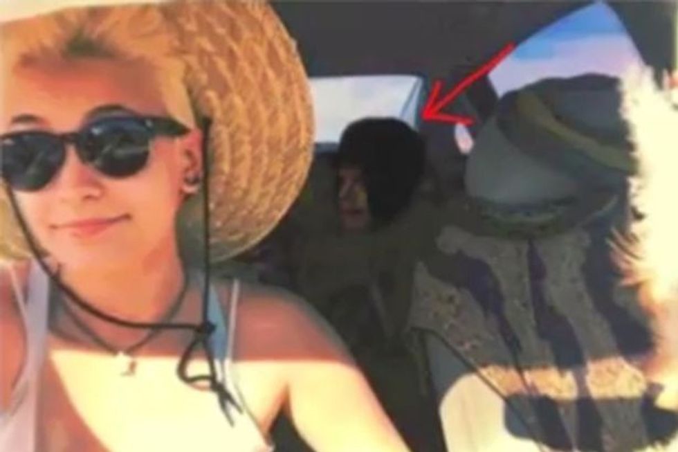 Ky thuhet të jetë Jackson apo është thjesht një fotomontazh?!