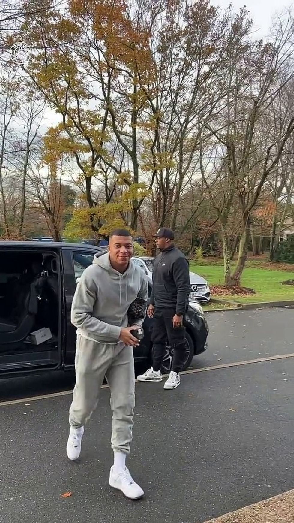 Kylian Mbappe është rikthyer në stërvitjet e PSG-së vetëm tre ditë pas humbjes në finalen e Kupës së Botës