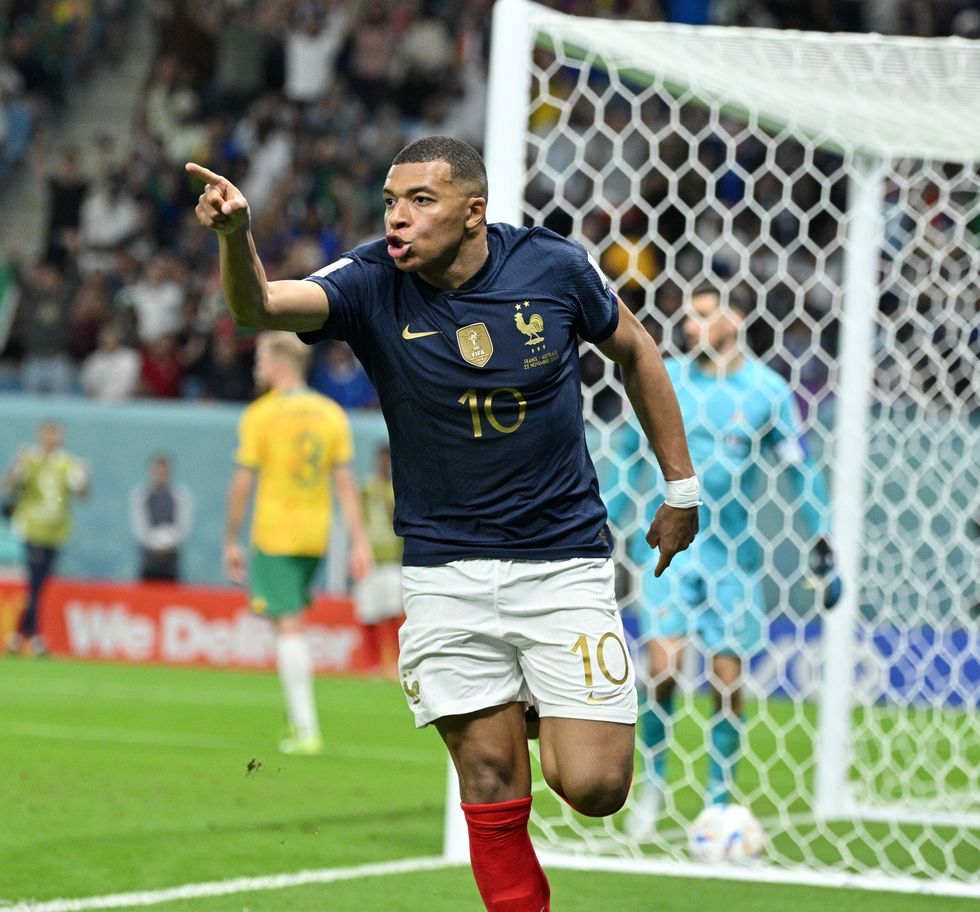 Kylian Mbappe vazhdoi serinë e golave me numrin 29 për Francën kundër Australisë