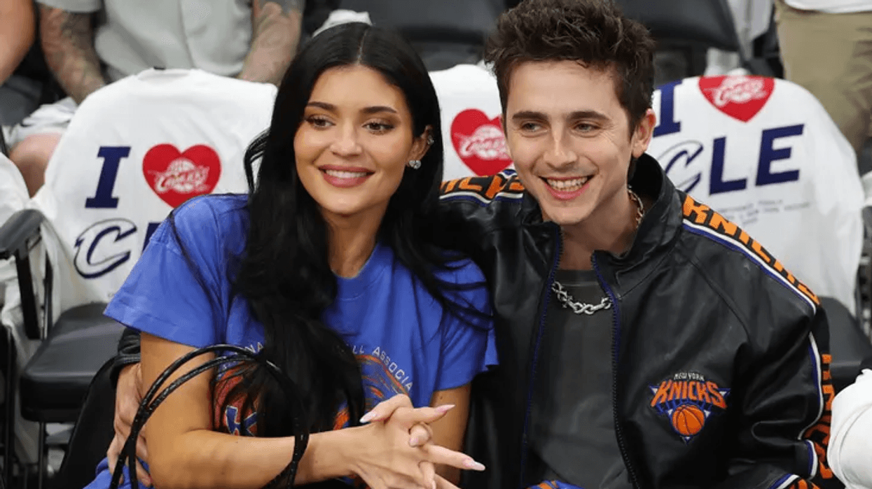 Një lexuese buzësh zbuloi se për çfarë folën Kylie Jenner dhe Timothee Chalamet në ndeshjen kundër Knicks