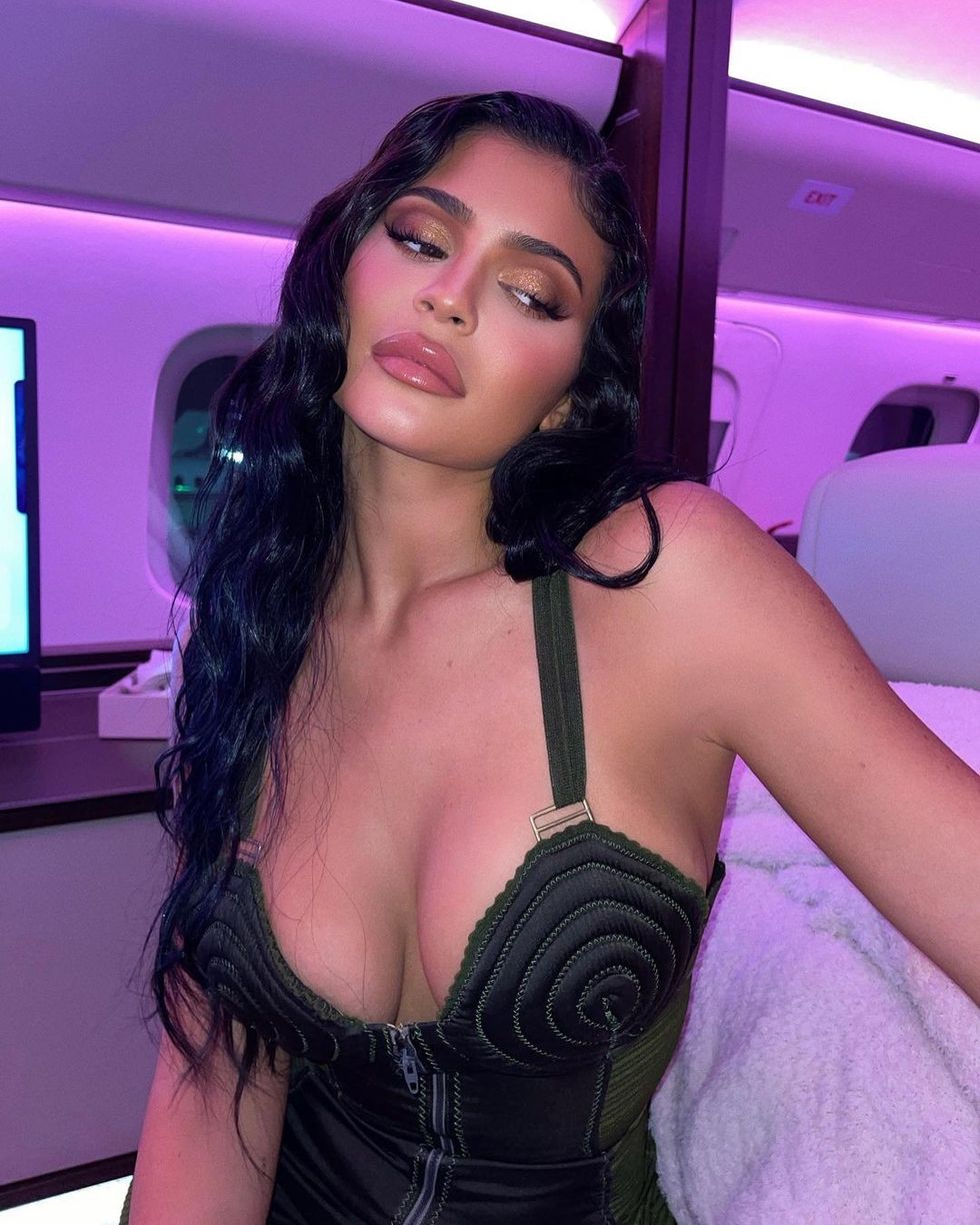 kylie1 16