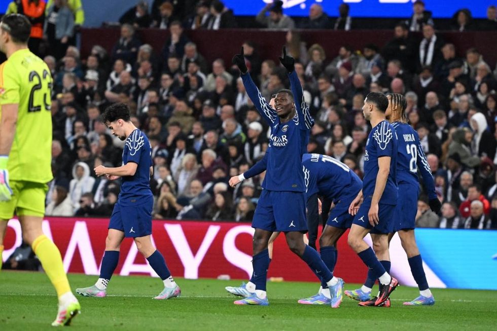 La vidéo du but de Nuno Mendes qui double la mise pour le PSG contre Aston Villa