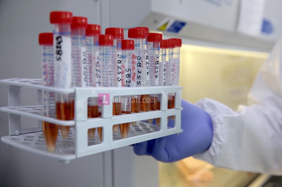 Laboratoret per COVID 19 ne IKSHPK foto Ridvan Slivova 34