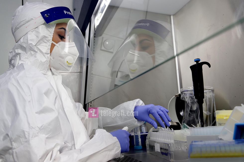 Laboratoret per COVID 19 ne IKSHPK foto Ridvan Slivova 66