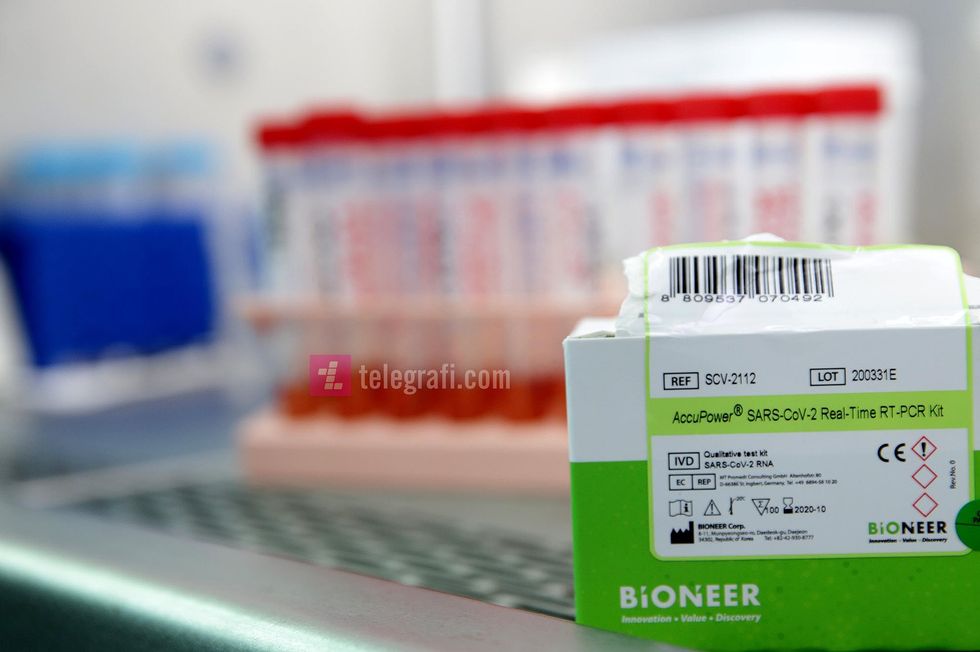 Laboratoret per COVID 19 ne IKSHPK foto Ridvan Slivova 72