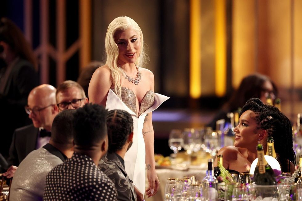 lady gaga bradley cooper reunite sag awards 2022 0291