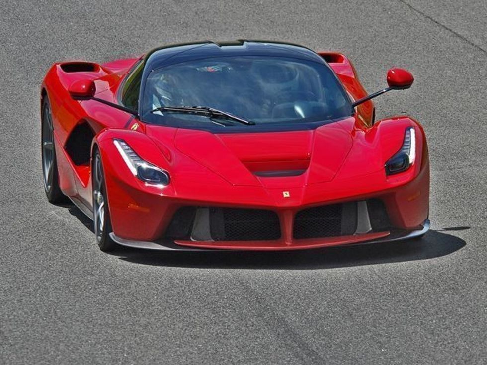 LaFerrari rrezikon të asgjësohet për shkak të lëvizjes ilegale foto 3