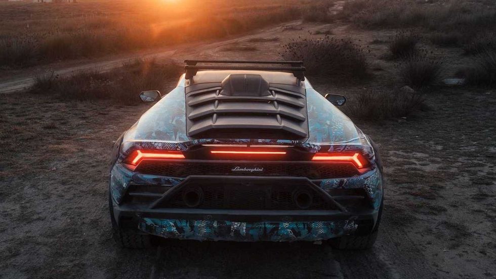 lamborghini huracan sterrato teaser