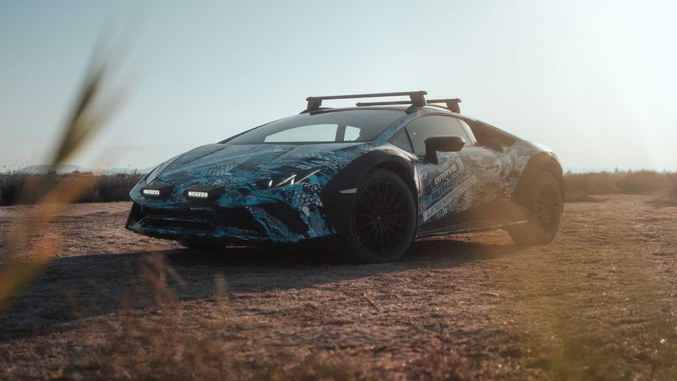 lamborghini huracan sterrato teaser