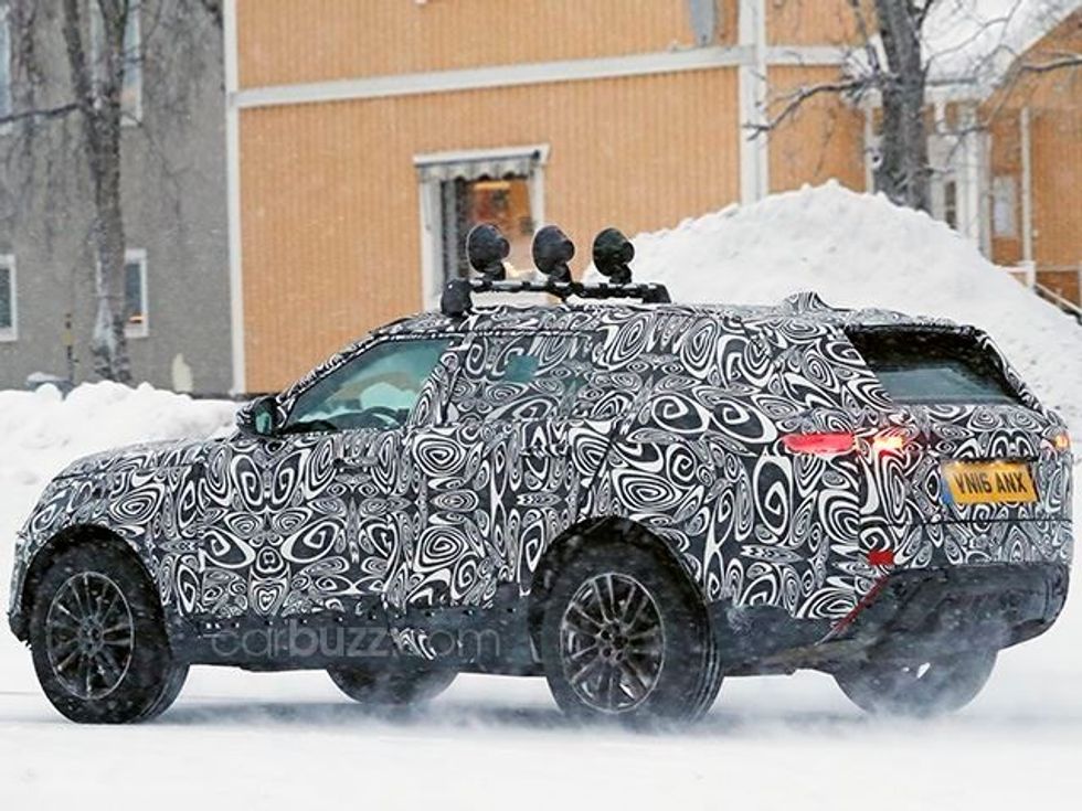 Land Rover kapet duke e testuar makinën me te cilen do ta sfidoje Mercedes AMG GLC foto 7